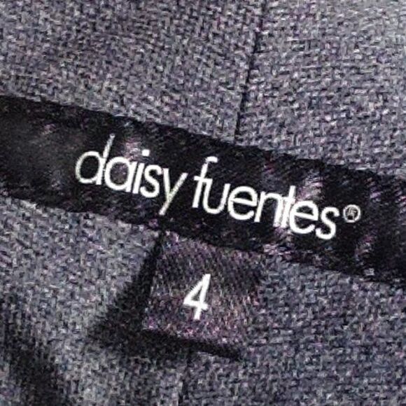 Daisy Fuentes Sz 4 gray pants women's outdoor button zipper pockets logo adult - Picture 3 of 8